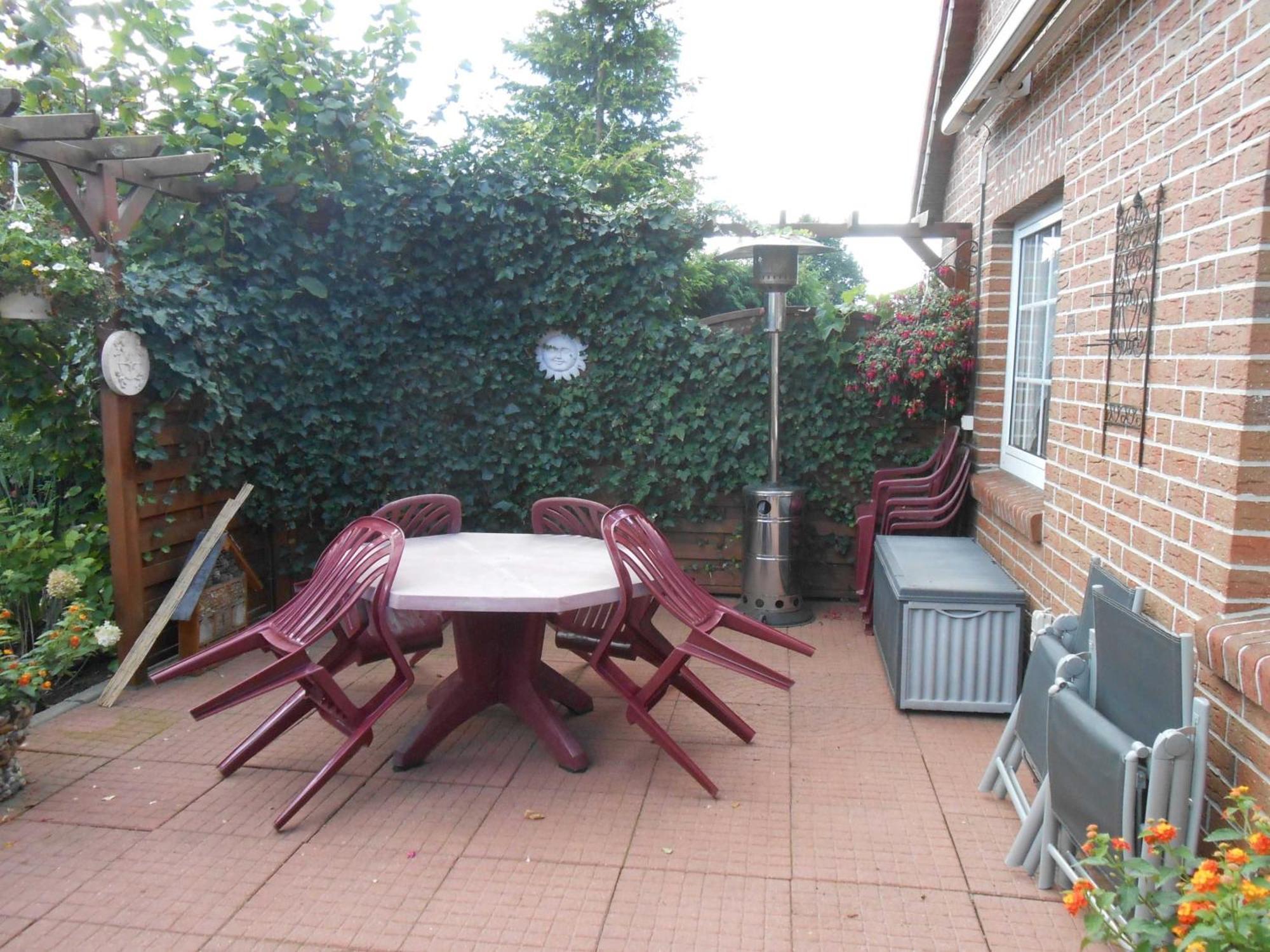 Ferienwohnung Brentano_ 65230 Moormerland Exteriör bild